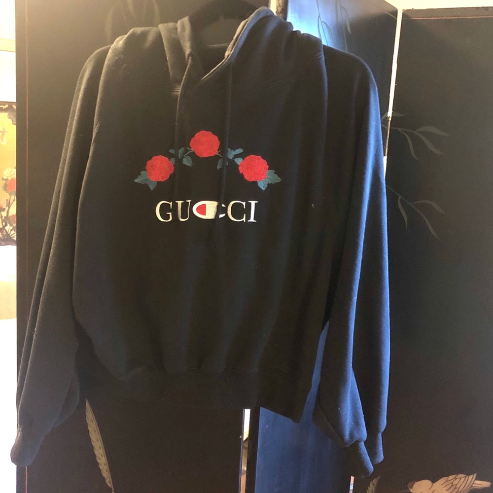 Ava Nirui Gucci x Champion Hoodie - rare - size Sm